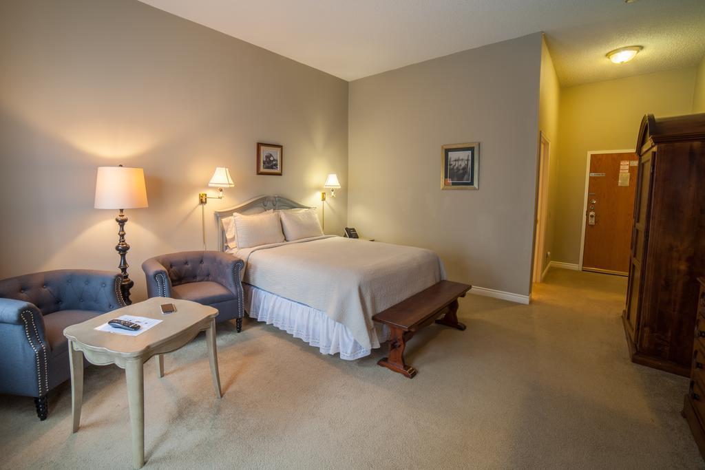 The Woodlawn Inn Cobourg Eksteriør bilde